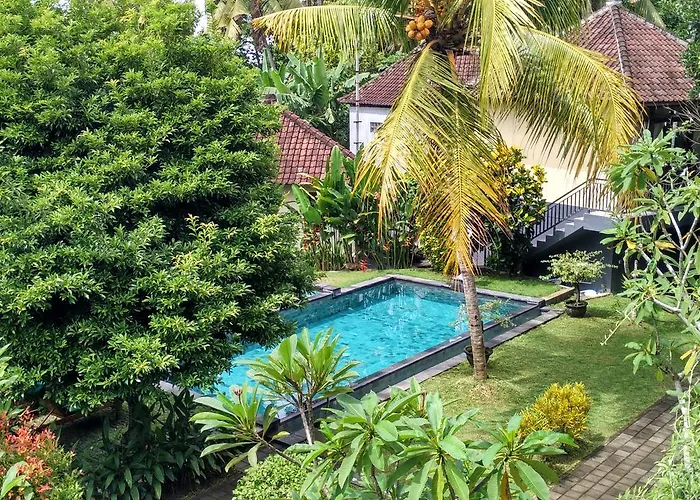 Nyoman Sandi Affittacamere 3*