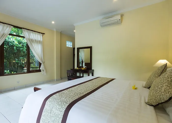 Nyoman Sandi Affittacamere 3*